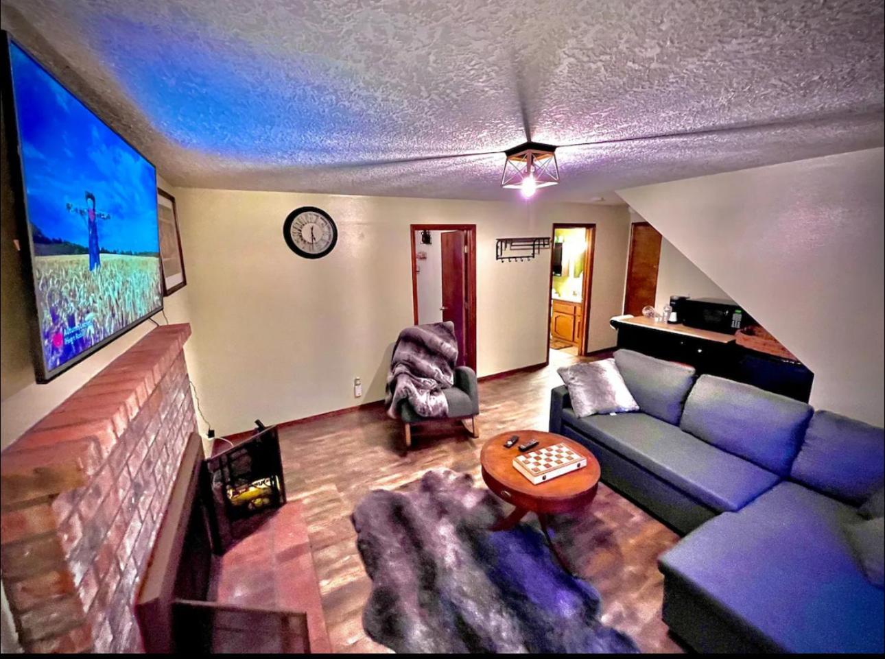 Private Level Of The House With Spa Gresham Exterior foto